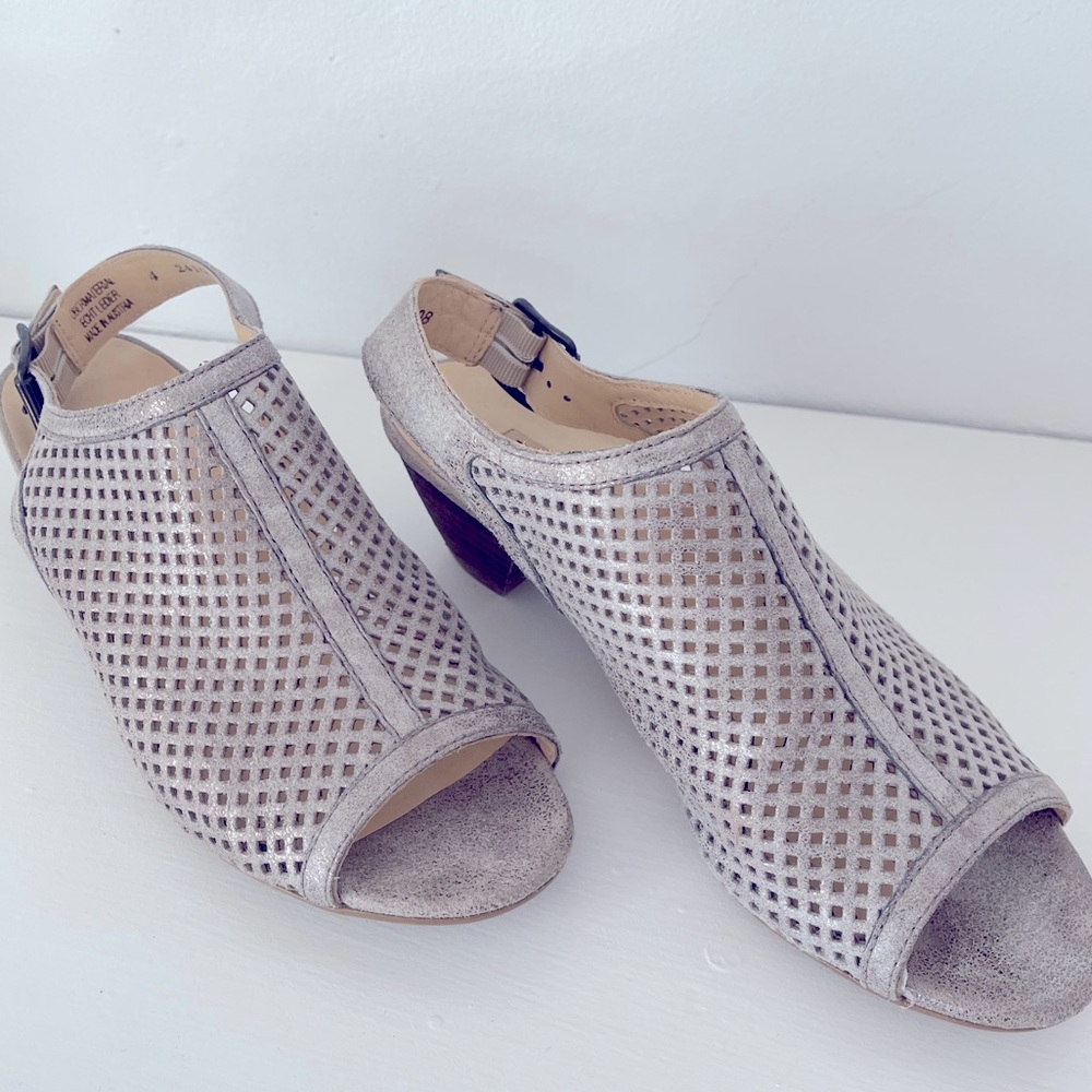 Paul Green Lois Perforated slingback sandal